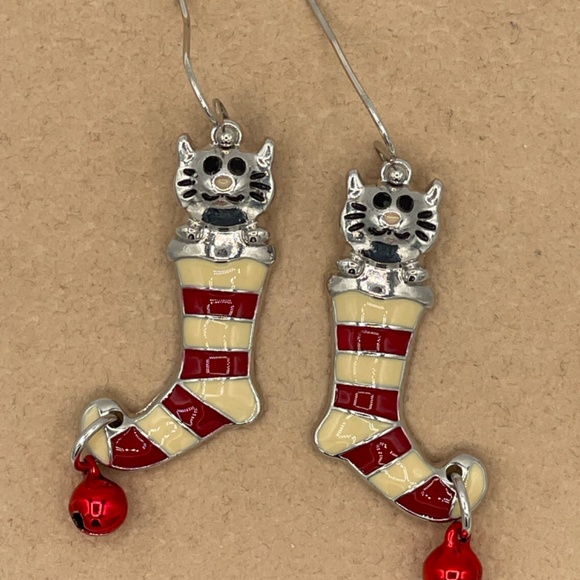 Christmas Stockings And Kitten Cat Jingle Bells Pierced Earrings - Picture 6 of 9